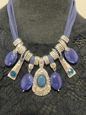 Chico’s Artisan Tonal Blue Necklace NWT